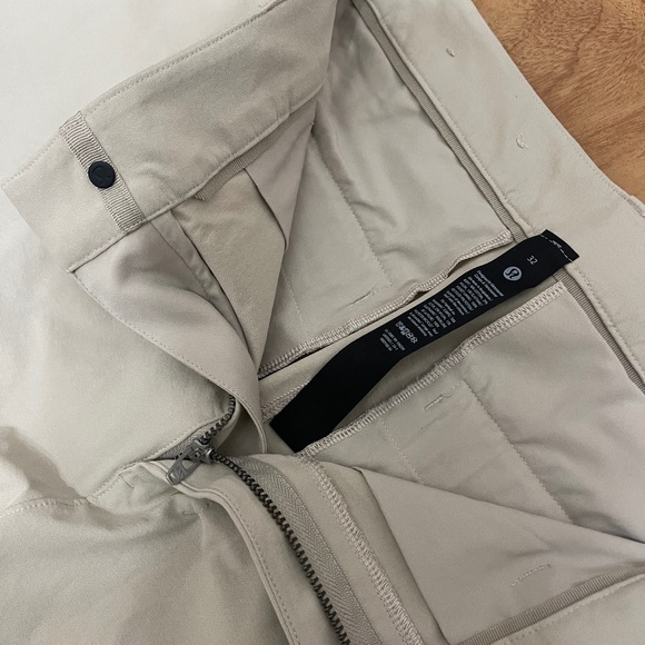 Lululemon Men Beige Pant 32" New without Tag - Picture 6 of 10